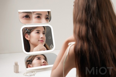 Зеркало для макияжа с подсветкой Xiaomi DOCO Folding Mirror Standart Edition Pink (FD001)
