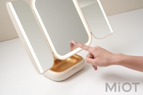 Зеркало для макияжа с подсветкой Xiaomi DOCO Folding Mirror Standart Edition Pink (FD001)