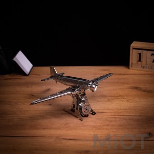 Самолет конструктор DC-3 Remarkable Douglas Metal-Time MT057