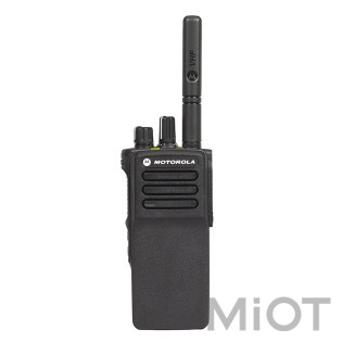 Цифрова портативна радіостанція з зарядним пристроєм - Motorola DP 4401E VHF (MDH56JDC9RA1AN)