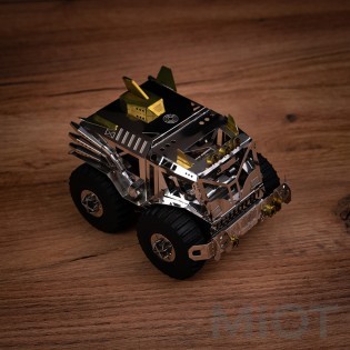 Внедорожник 4х4 модель конструктор Trophy HunterMetal-Time MT056