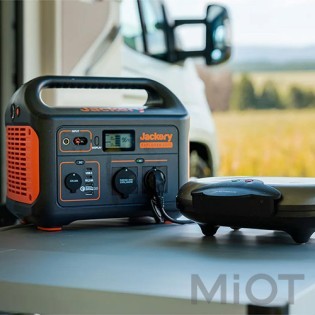 Портативна електростанцiя Jackery Explorer 1000