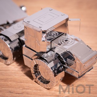 Трактор Слобожанець модель-конструктор Tractor Slobozhanets Metal-Time MT074