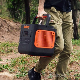 Jackery Портативна електростанцiя Explorer 2000 PRO