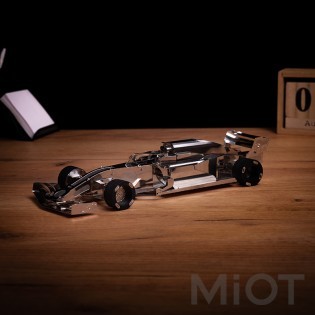 Формула 1 спортивная машина F1 Grand Prix Falcon Metal-Time MT035
