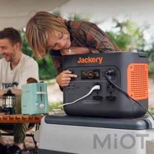 Портативна електростанцiя Jackery Explorer 2000 PRO