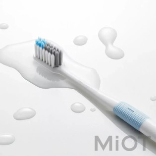 Комплект зубних щіток Xiaomi Dr.BEI Bass Toothbrush 4+1 (4 щітки +1 футляр) NUN4006RT