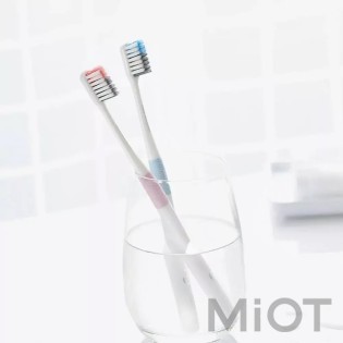 Комплект зубних щіток Xiaomi Dr.BEI Bass Toothbrush 4+1 (4 щітки +1 футляр) NUN4006RT