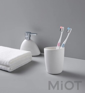 Комплект зубних щіток Xiaomi Dr.BEI Bass Toothbrush 4+1 (4 щітки +1 футляр) NUN4006RT