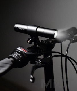 Ліхтарик Xiaomi BEEBEST Zoom Flashlight Black 1000 Lumens FZ101