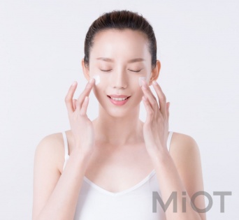 Тонуючий крем Xiaomi Beauty Cosme Tone-Up Cream 50 г