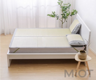 Комплект Xiaomi Bedding+ + Килимок з натурального бамбука 180 * 200 + Наволочки 48 * 72