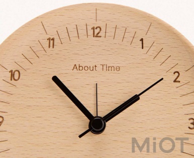 Годинник настільний Beladesign About Time