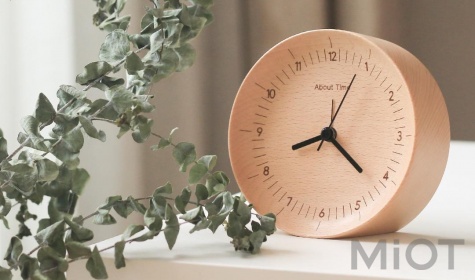 Годинник настільний Beladesign About Time