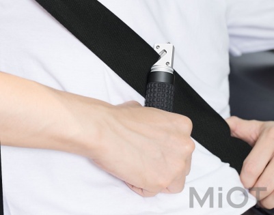 Автомобільний ліхтарик-мультитул Xiaomi Leao Car Safety Hammer Flashlight Black