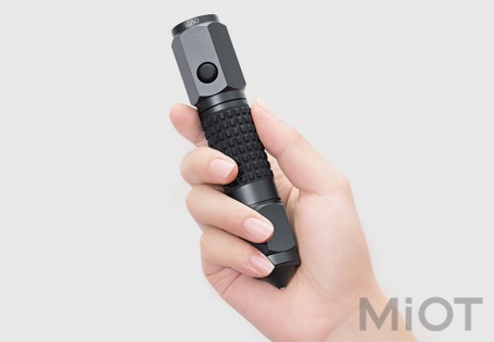 Автомобільний ліхтарик-мультитул Xiaomi Leao Car Safety Hammer Flashlight Black
