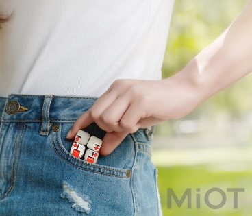 Іграшка кубик антистрес Xiaomi Mi Antistress Fingertips blocks (ZJM01IQI)
