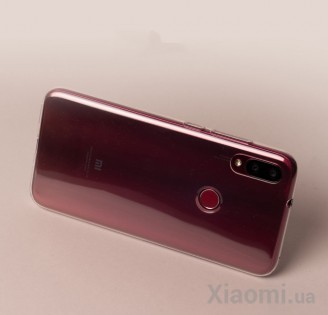Чехол бампер силиконовый Xiaomi Mi Play Clear