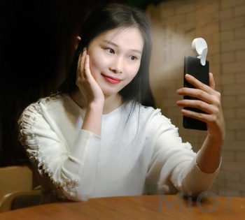 Спалах для смартфонів Xiaomi Mi Selfie Light Clip White YMBGD001