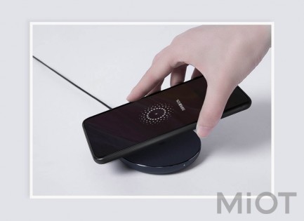 Бездротовий зарядний пристрій Xiaomi Mi Wireless Charger 10W (WPC01ZMI / WPC03ZM)