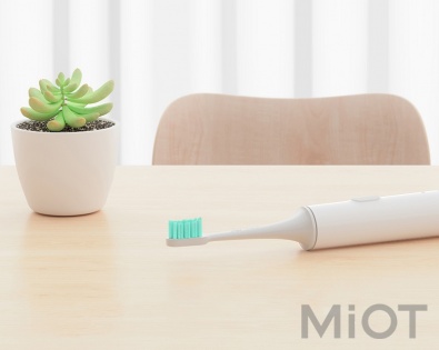 Розумна зубна електрощітка Xiaomi Mi Smart Electric Toothbrush T500 White (NUN4000CN/NUN4008GL)