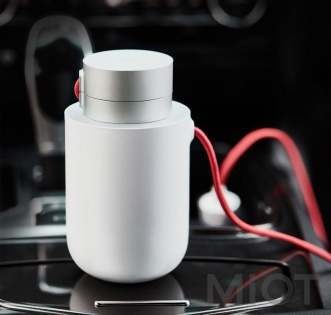 Автомобільний інвертор Xiaomi Mi Home (Mijia) Car Inverter White CZNBQ-1QM