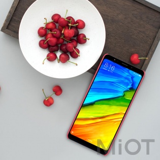 Чохол бампер Nillkin Xiaomi Redmi 5 Super Frosted Shield Red