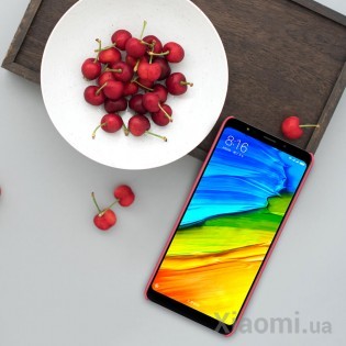 Чехол бампер Nillkin Xiaomi Redmi 5 Super Frosted Shield Red