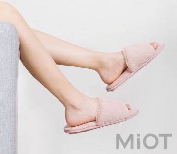Тапочки плюшові кімнатні Xiaomi One cloud Pink 39-40 size QC20170021