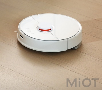 Робот пилосос миючий Xiaomi Roborock Vacuum Cleaner 2 White S50