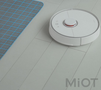 Робот пилосос миючий Xiaomi Roborock Vacuum Cleaner 2 White S50