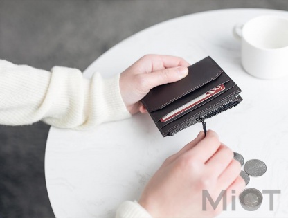 Гаманець шкіряний RunMi 90 Simple head layer calf leather wallet Black