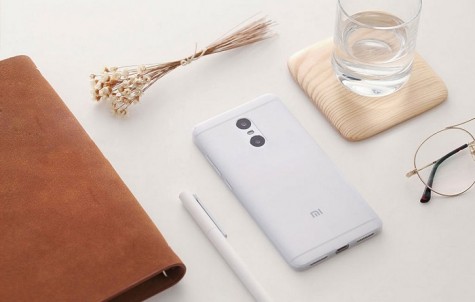 Чохол бампер силіконовий до смартфонів Xiaomi Redmi Pro White 1162500022