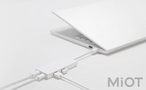 Адаптер Xiaomi Mi USB-C/USB-A*2/Mini Display Port White (ZJQ02TM)