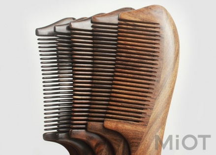 Дерев'яний гребінець для волосся XIN ZHI Black