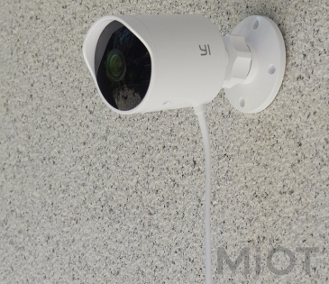 IP-камера відеоспостереження Xiaomi YI Outdoor Camera (YI-86003)