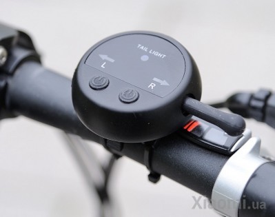LED фонарь (поворотник) для скутеров A112 с пультом Д/У