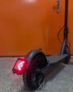 LED фонарь (поворотник) для скутеров A112 с пультом Д/У