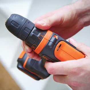 Акумуляторний дриль-шуруповерт Black+Decker BDCDD12-QW (Чорно-помаранчевий)