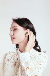 Беспроводные Bluetooth наушники Bluedio Particle с зарядным кейсом на 650 mAh (Черный)