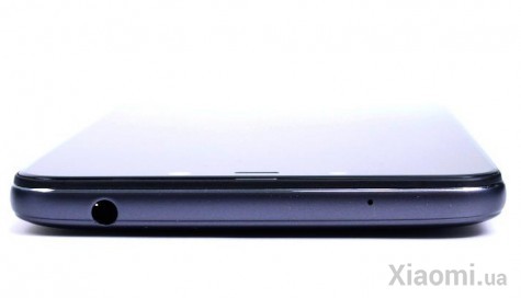 Смартфон Xiaomi Pocophone F1 6/128 Steel Blue EU/CE