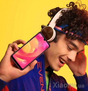 Смартфон Xiaomi Mi Play 6/64Gb Black
