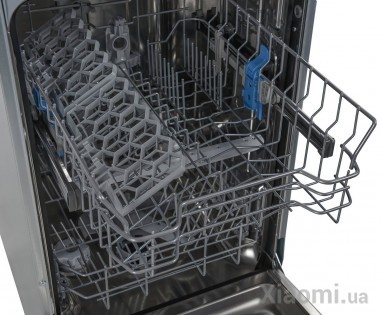 Посудомоечная машина Indesit DSIE2B10