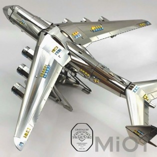 Коллекционная модель АН-225 «Мрия» CRYSTAL EDITION с кристаллами SWAROVSKI® (Конструктор) MT001SWRSK/READY