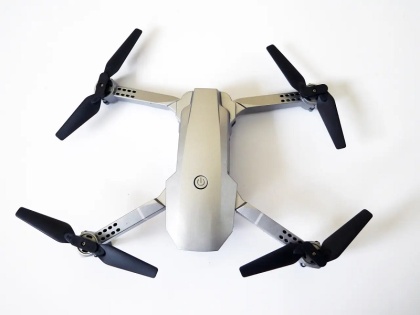Квадрокоптер RC E68 з WiFi камерою та складним корпусом на радiокеруваннi (Срiблястий)