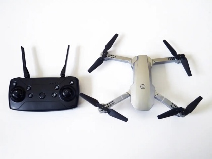 Квадрокоптер RC E68 з WiFi камерою та складним корпусом на радiокеруваннi (Срiблястий)