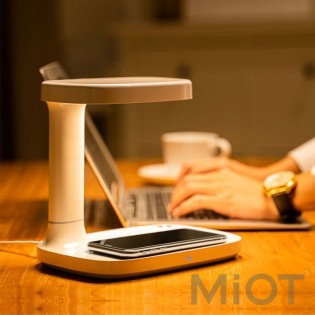Настільна лампа з бездротовим зарядним пристроєм Xiaomi Midea Q1