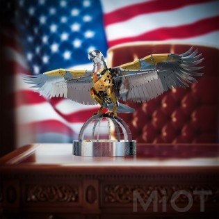 Колекцiйна модель Metal Time Unity Wings Eagle Golden Armor MT101GA/READY