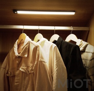 Лампа ночник c датчиком движения Xiaomi Yeelight Motion Sensor Closet Light A40 Black (YLCG004)