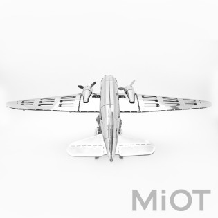 Літак конструктор DC-3 Remarkable Douglas Metal-Time MT057